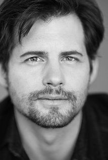 Kristoffer Polaha