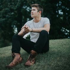 Dylan Schneider