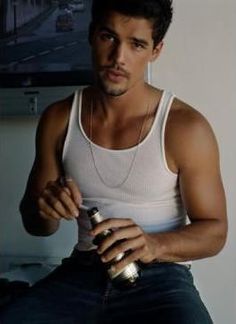 Steven Strait