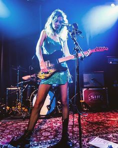 Ellie Rowsell