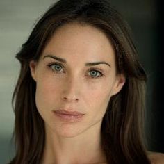 Claire Forlani