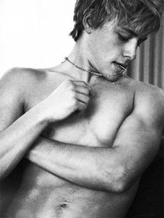 Mitch Hewer