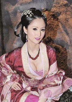 Leni Lan Yan