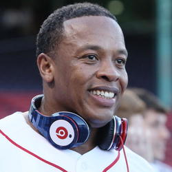 Dr Dre Broke Celebrity.