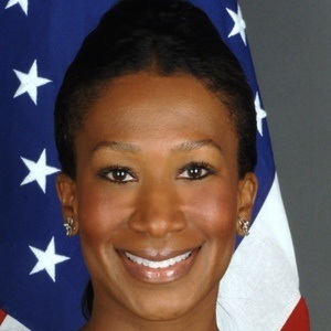 Nicole Avant